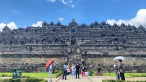 Strategi Meningkatkan Kunjungan Wisatawan ke Candi Borobudur